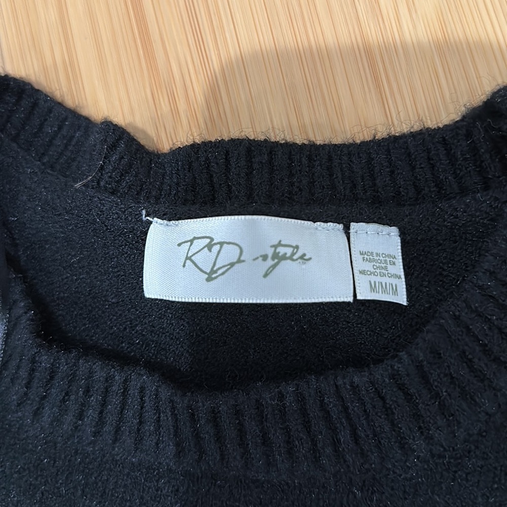 NWT Black and White striped sweater - Picture 2 of 7